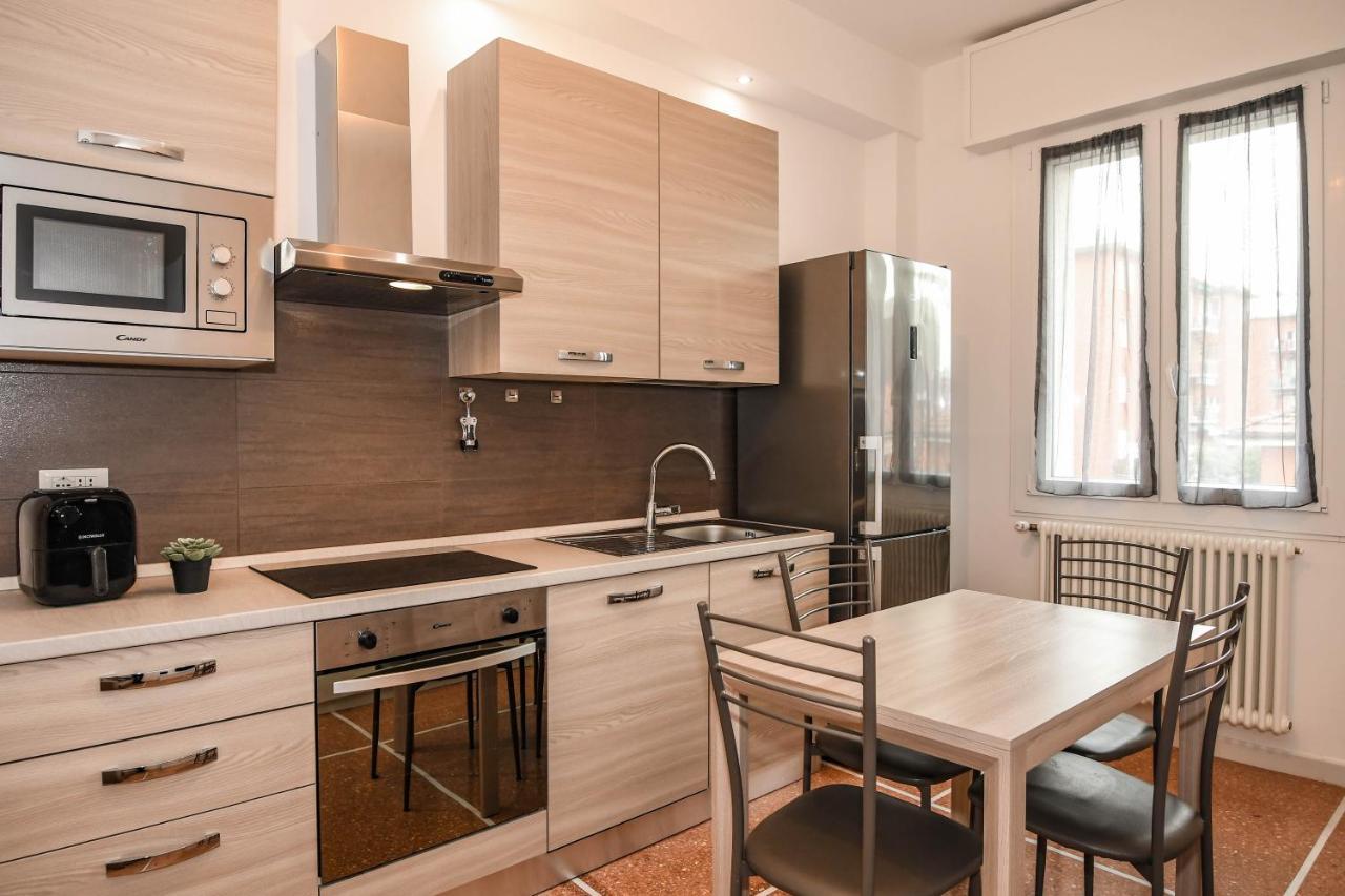 Fontanesi Suite Bologna Bagian luar foto